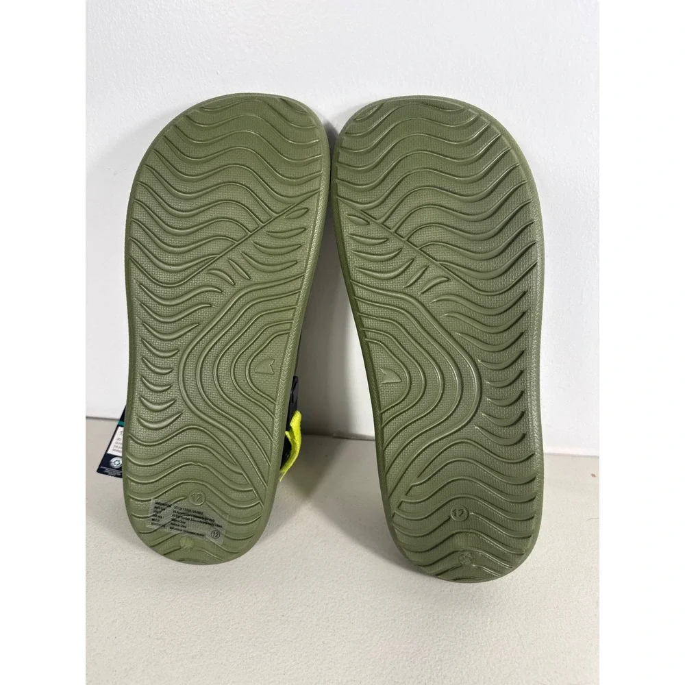 Rugged Shark Mens Water Active Sandals Olive Green Neon Yellow Floatable Size 12